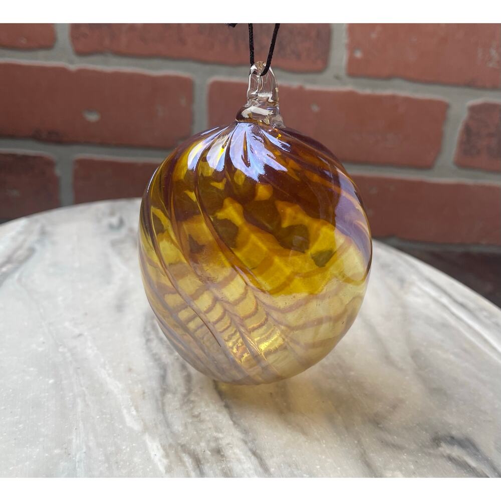 Hand Blown Art Glass Ornament Amber Gold Iridescent Swirl Suncatcher 3" Used